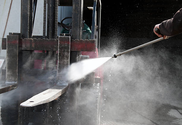 Best Roof Washing  in New Carlisle, OH